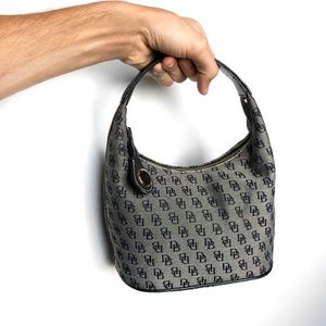 Dooney & Bourke Purse